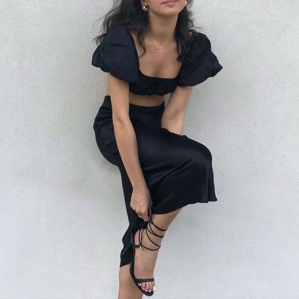 Puff sleeve crop top